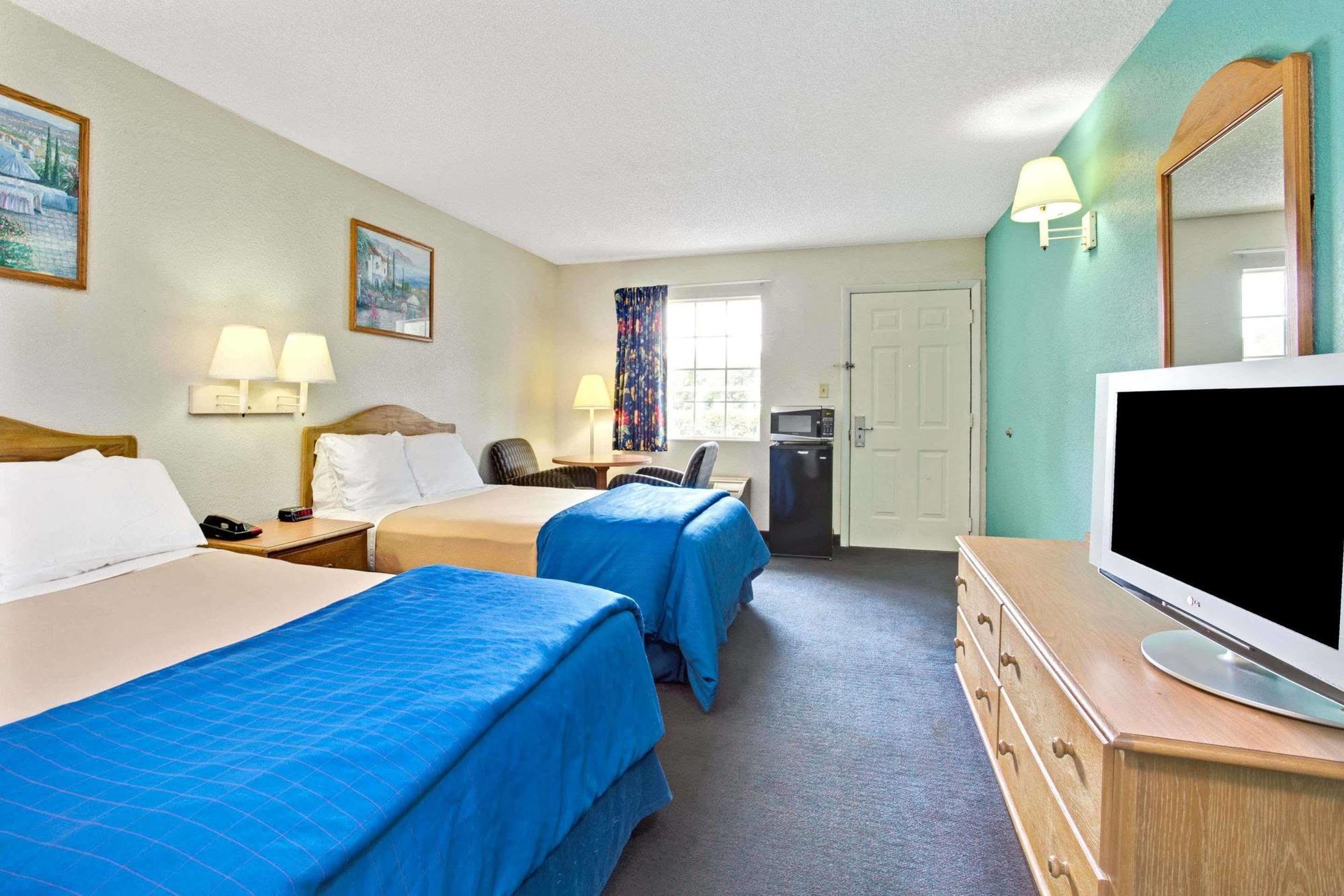 Travelodge Suites By Wyndham Macclenny I-10 Екстер'єр фото